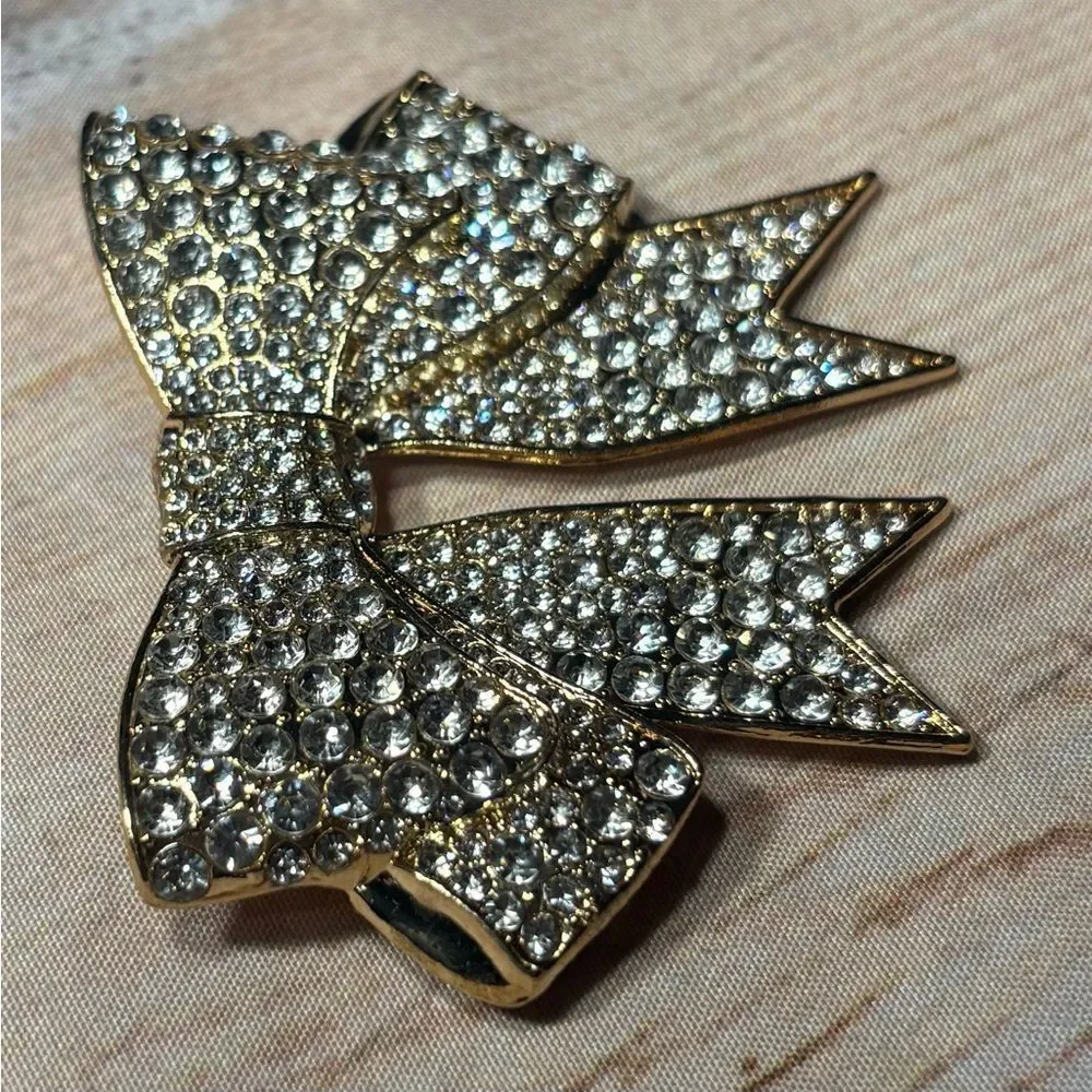 New Metal Gallery Rhinestone Bow Brooch